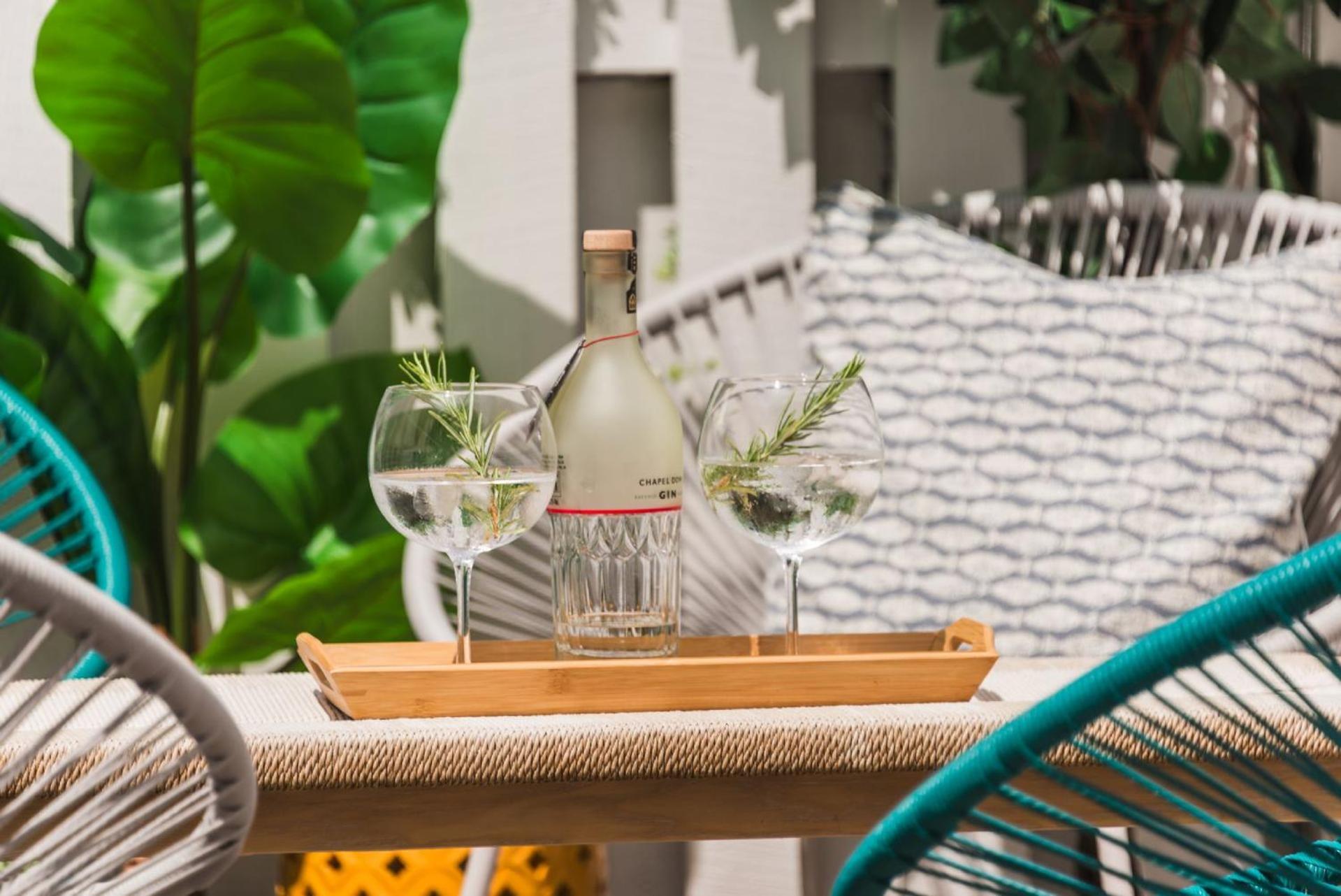 Tradewinds Villa Camber Exterior photo