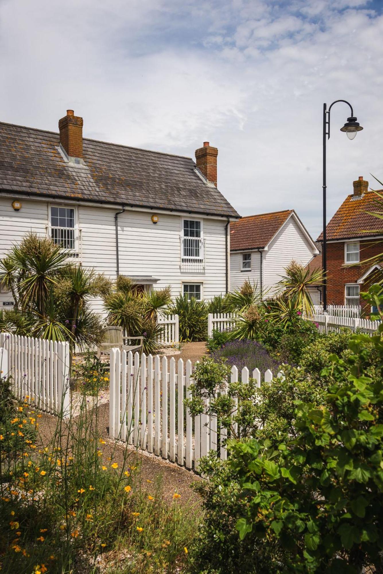Tradewinds Villa Camber Exterior photo